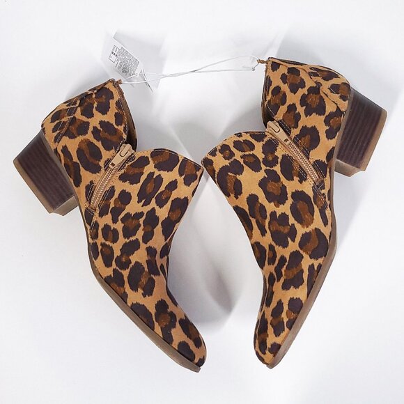 Old Navy Brown Patterned Ankle Boots - Picture 1 of 9